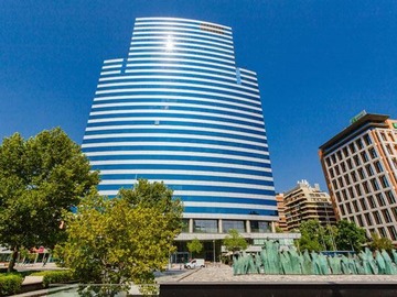 Oficina en arriendo mensual en Edificio Millenium, Las Condes - 7 dormitorios, 4 baños