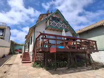 Casa en venta en Doctor Carlos Monckeberg 320, El Tabo, Valparaíso 2690000, Chile, El Tabo - 5 dormitorios, 3 baños
