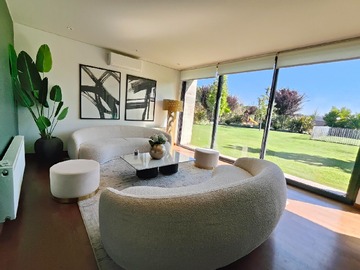 Casa en venta en Condominio Viñas de Chicureo, Colina - 5 dormitorios, 5 baños