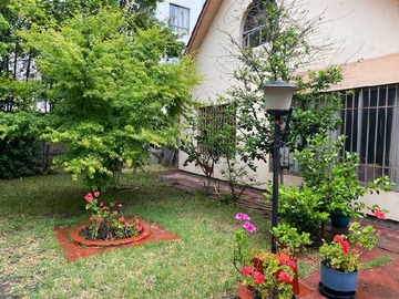 Casa en venta en 2 poniente, a pasos del centro, Talca - 3 dormitorios, 2 baños
