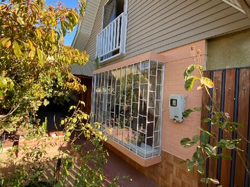 Casa en venta en Paso De Agua 2552, Quilpué, Región de Valparaíso 2430000, Chile, Quilpué - 3 dormitorios, 2 baños