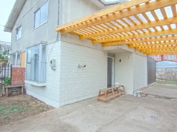 Casa en arriendo mensual en Propiedad en arriendo en pinares de mahuida chillan viejo, Chillán Viejo - 3 dormitorios, 2 baños