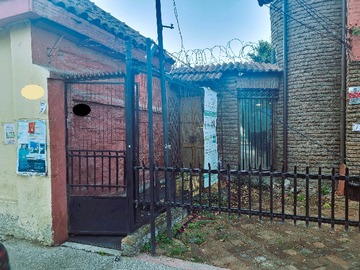 Oficina en arriendo mensual en Oficina Independiente en Casa Comercial, Sector Canal 13 - 1 dormitorio, 1 baño