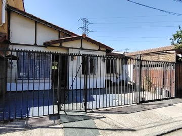 Casa en venta en Julio Duran Neuman, Quilicura - 3 dormitorios, 1 baño