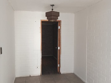 Casa en venta en Camino Las Flores, Lampa - 3 dormitorios, 1 baño