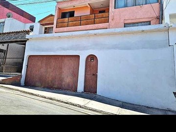 Casa en venta en Oportunidad de Inversión en Zona Tranquila (178095), Iquique - 4 dormitorios, 3 baños