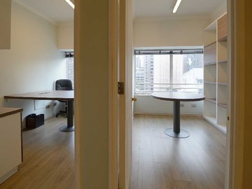 Oficina en venta en Oficina Moderna en el Corazón Urbano (171181), Santiago - 2 dormitorios, 1 baño