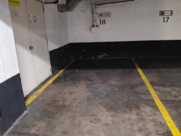 Estacionamiento en arriendo mensual en Isidora Goyenechea 3621, Las Condes