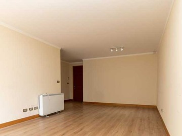 Departamento en venta en Espacioso Hogar con Vistas Panorámicas (137125), Lo Barnechea - 2 dormitorios, 2 baños
