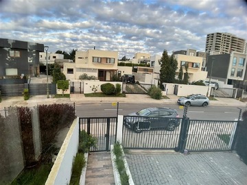 Casa en venta en Cerca de calle Blanca Estela, Viña del Mar - 6 dormitorios, 4 baños