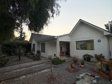 Casa en venta en Preciosa casa en las vizcachas (174351), Puente Alto - 4 dormitorios, 3 baños
