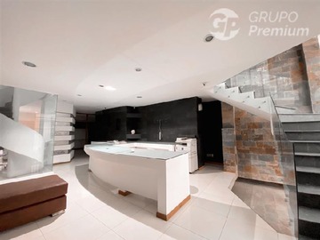 Oficina en venta en Americo Vespucio con Recoleta, Recoleta - 2 dormitorios, 3 baños