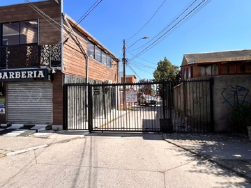 Casa en venta en Parque tres poniente, Maipú - 4 dormitorios, 1 baño