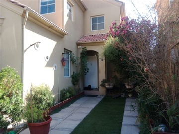 Casa en venta en Valle Lo Campino, Quilicura - 3 dormitorios, 3 baños