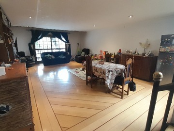Casa en venta en Casa 7D 3B en la Cisterna, Excelente Ubicación - 7 dormitorios, 3 baños