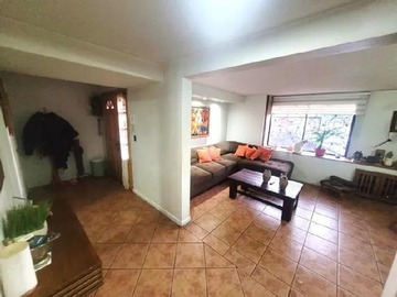Casa en venta en Am vespucio / villa los fundadores, Maipú - 4 dormitorios, 4 baños