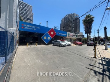 Local Comercial en arriendo mensual en Irarrázaval / Campo de deportes, Ñuñoa - 1 baño