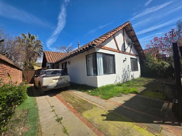 Casa en arriendo mensual en Arrendamos casa en villa parque universitario, Talca - 3 dormitorios, 2 baños