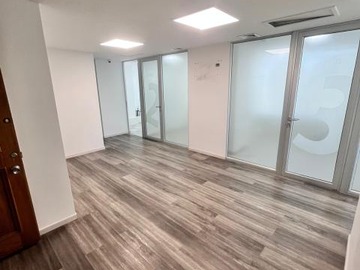 Oficina en venta en Av. Libertador Bernardo O'Higgins - Enrique Mac Iver, Santiago - 2 baños