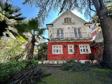 Oficina en arriendo mensual en ¡Amplitud Única! Casona para Empresas (180887), Providencia - 10 dormitorios, 7 baños
