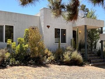 Casa en arriendo mensual en Camino Las Gaviotas, Quintero - 4 dormitorios, 3 baños