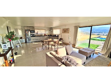 Casa en arriendo mensual en Ruta lo Orozco Fundo lo molles, Quilpué - 3 dormitorios, 3 baños