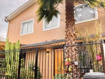 Casa en venta en Gran propiedad con casa interior Puente Alto (161930), Puente Alto - 4 dormitorios, 2 baños