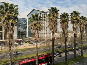 Oficina en arriendo mensual en Las Condes con San Damian, Las Condes - 1 dormitorio, 2 baños