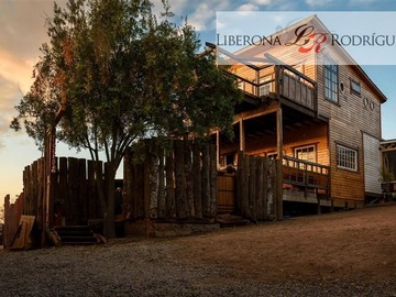 Casa en arriendo mensual en Cabaña independiente en Campomar 4, Quintero - 3 dormitorios, 2 baños
