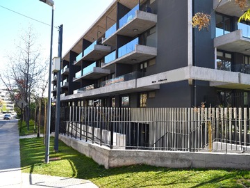 Departamento en venta en Dúplex con Patio, Mar Jónico, Estadio Croata (168597), Vitacura - 3 dormitorios, 3 baños