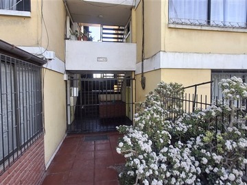 Departamento en venta en En Venta Departamento en Primer Piso cercano a Estación Metro El Parrón. La Cisterna, La Cisterna - 3 dormitorios, 1 baño