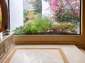 Casa en venta en Atalaya 11491, Santiago - 6 dormitorios, 4 baños
