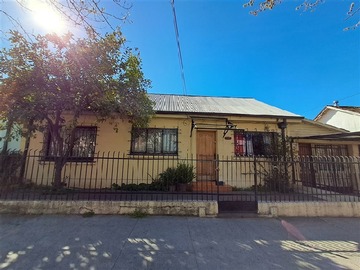Casa en venta en 9 oriente 1350, Talca - 6 dormitorios, 4 baños