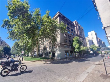 Departamento en venta en Paseo Bulnes / Eleuterio Ramirez, Santiago - 6 dormitorios, 4 baños