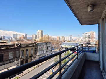 Departamento en venta en Metro toesca - san ignacio, Santiago - 1 dormitorio, 1 baño