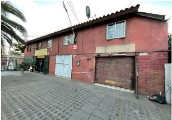 Local Comercial en venta en Santa raquel 9699, La Florida - 4 dormitorios, 5 baños