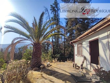 Casa en venta en Gran parcela con casa en Olmué, Olmué - 4 dormitorios, 1 baño