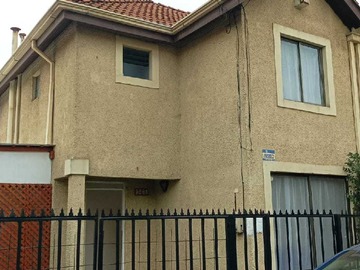 Casa en venta en Amplia Casa con Jardín y Terraza (169123), Maipú - 3 dormitorios, 2 baños