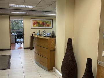 Oficina en arriendo mensual en Alonso de Córdova 5700-5800, Las Condes - 4 dormitorios, 3 baños