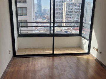 Departamento en arriendo mensual en Portugal 811, Santiago - 3 dormitorios, 2 baños