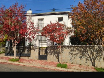 Casa en venta en Se Vende Casa de Dos Pisos en Quilpué - 5 dormitorios, 3 baños
