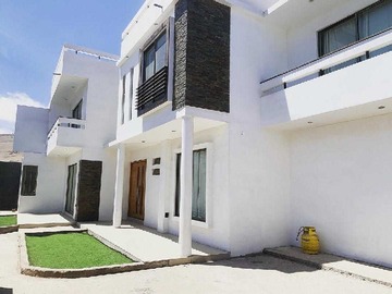 Casa en venta en Amplia Casa 6D+6B entrada azapa (172280), Arica - 6 dormitorios, 6 baños