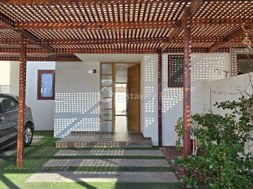 Casa en arriendo mensual en Gladys ma, Antofagasta - 4 dormitorios, 3 baños