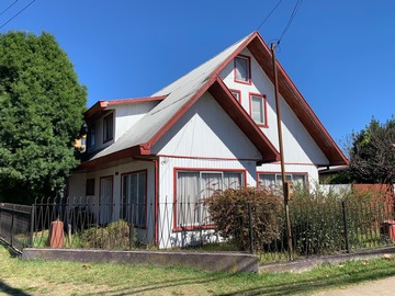 Casa en venta en Errázuriz, Valdivia - 7 dormitorios, 2 baños