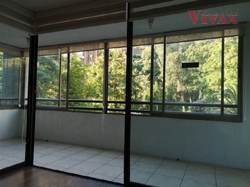 Departamento en venta en Condominio Bosques de La Pirámide - Club Ecuestre Paperchase - Ciudad Empresarial -Colegio Sant George, Huechuraba - 2 dormitorios, 2 baños