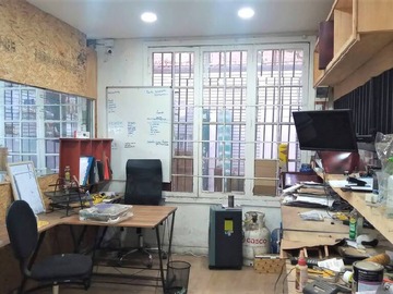 Local Comercial en arriendo mensual en Arriendo Terreno/Oficina y Galpón Recoleta (2083), Recoleta - 3 baños