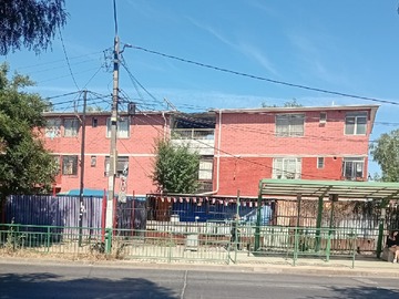 Departamento en venta en Iquitos 243, Lo Prado - 3 dormitorios, 1 baño