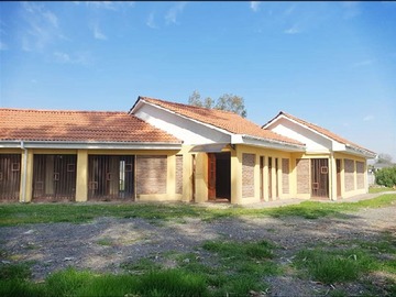 Parcela en venta en Calle Los Almendros cercana a Ramon Subercaseaux, Pirque - 7 dormitorios, 5 baños