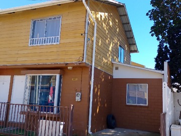 Casa en arriendo mensual en Se Arrienda Casa en la Cruz 450.000 - 2 dormitorios, 1 baño