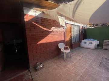 Casa en venta en Venta Casa 3 Dormitorios, 2 Baños, 2 Estacionamientos en Cerro Navia, Cerro Navia - 3 dormitorios, 2 baños